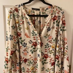 T Tahari Floral Blouse in 2X